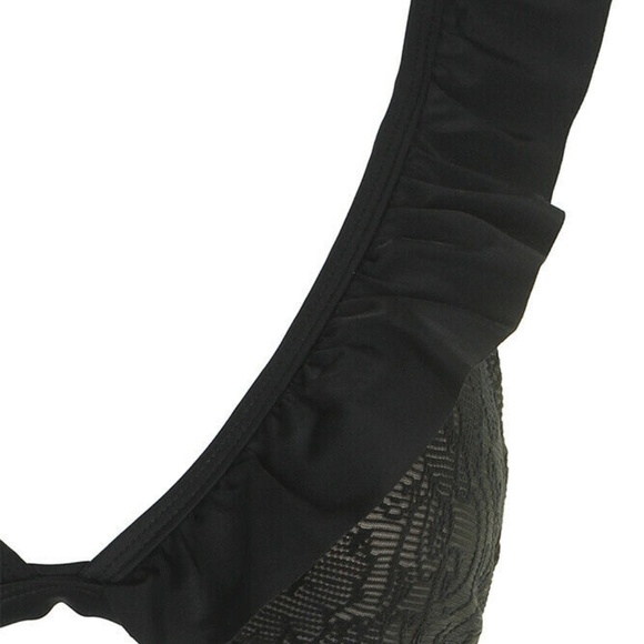 California Waves Ruffle Crochet Triangle BikiniTop - Picture 8 of 8